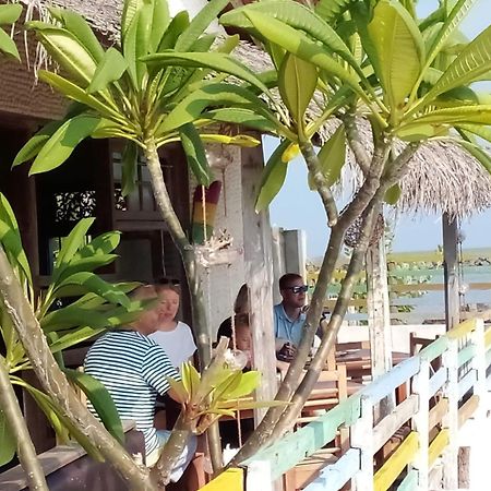 Red Coral Kitesurfing Resort Kalpitiya Buitenkant foto