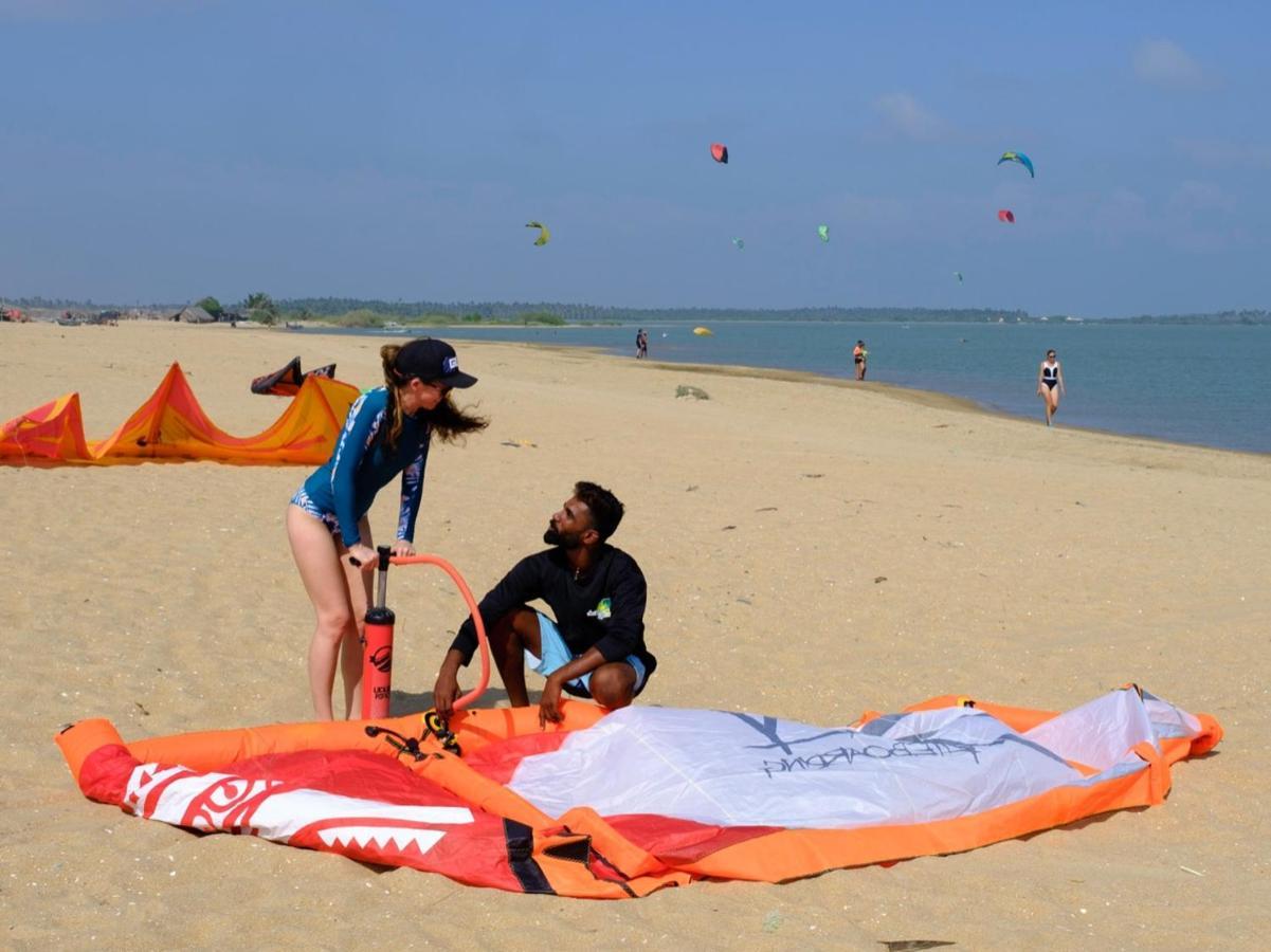 Red Coral Kitesurfing Resort Kalpitiya Buitenkant foto