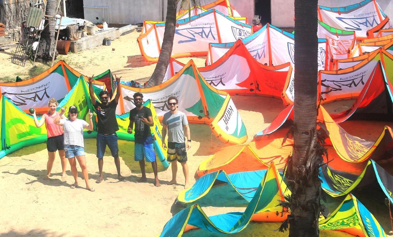 Red Coral Kitesurfing Resort Kalpitiya Buitenkant foto